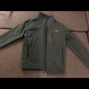 North Face green waterproof shell jacket size M